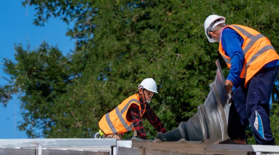 Roof maintenance in Windom, TX